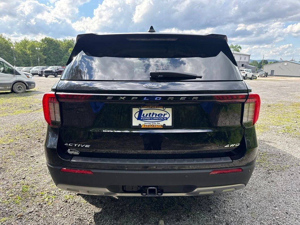 2026 Ford Explorer Active - Photo 7
