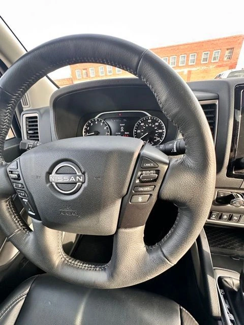 2024 Nissan Frontier SL - Photo 18