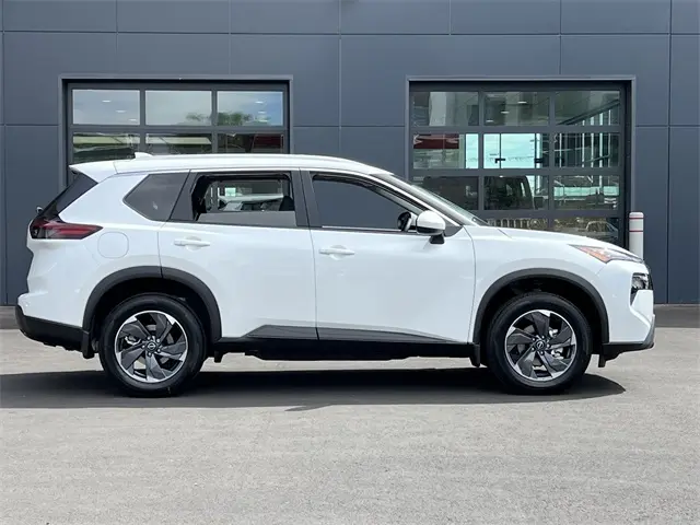 2026 Nissan Rogue SV photo 6
