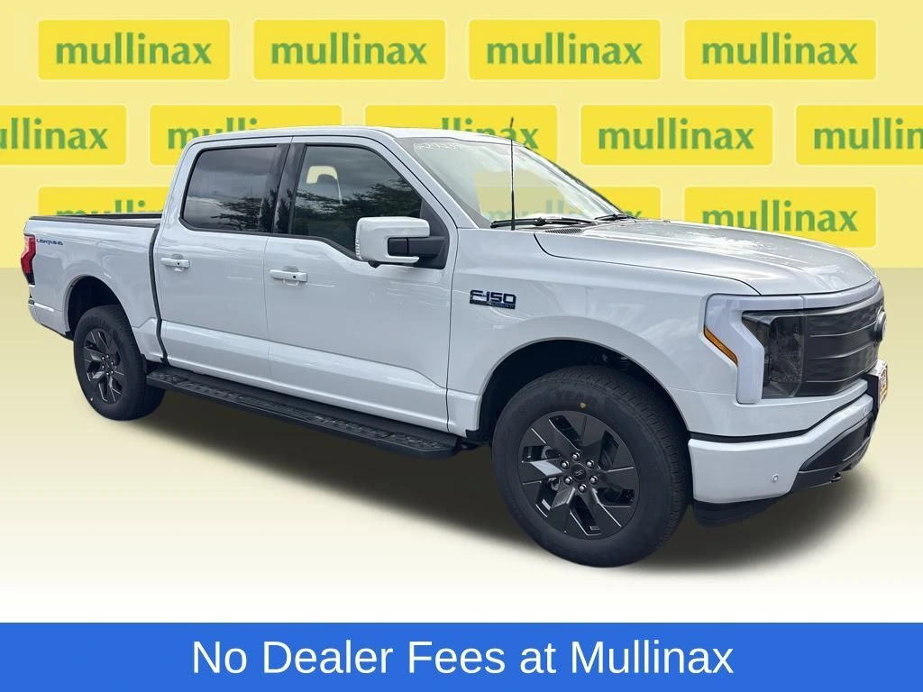 2025 Ford F-150 Lightning Lariat's photo