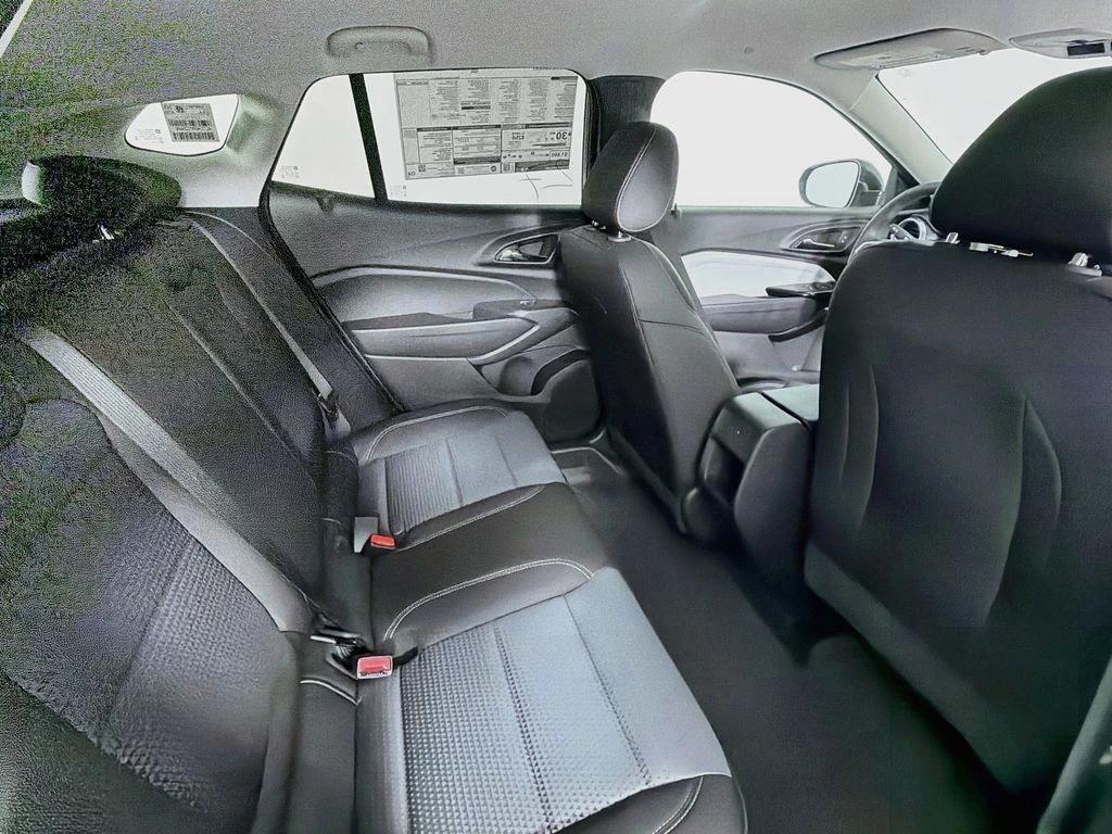 2026 Chevrolet Trax LT - Photo 25