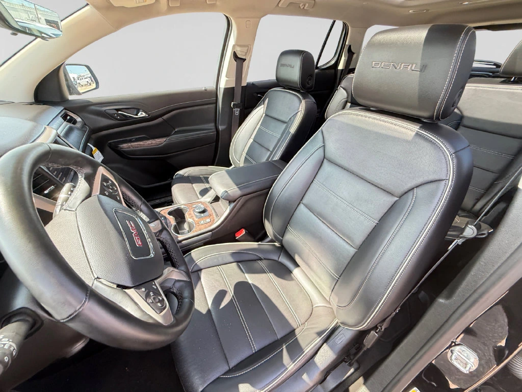 2023 GMC Acadia Denali - Photo 21