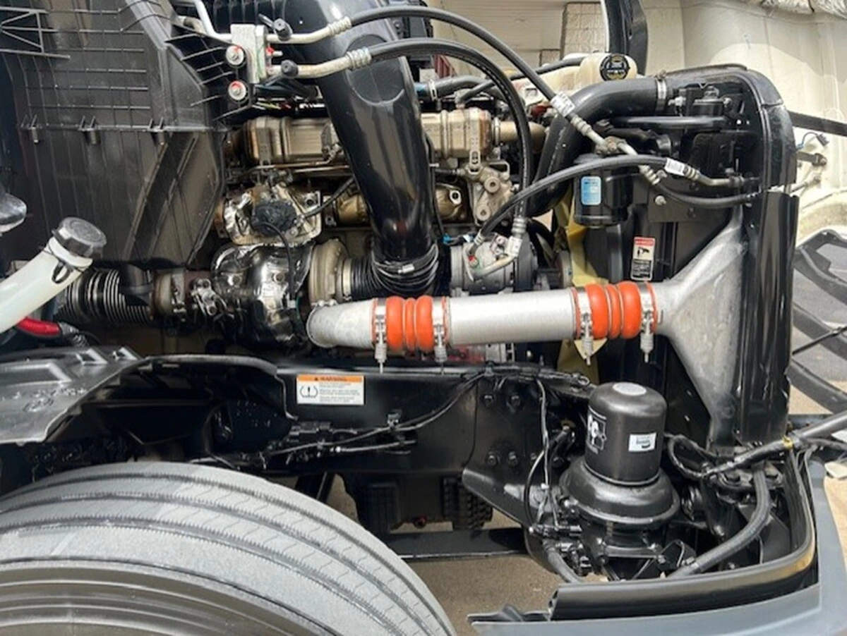 2024 Freightliner Cascadia - image 12