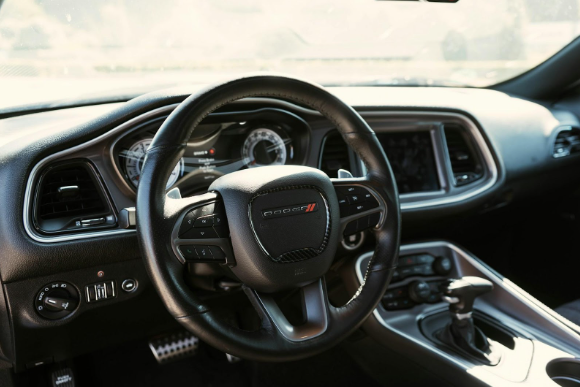 Experiencing hot air from your Dodge AC? Discover effective solutions for auto repair in Grinnell and keep your car cool with expert help.