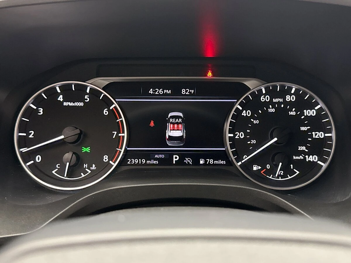 2025 Nissan Rogue SV - Photo 13