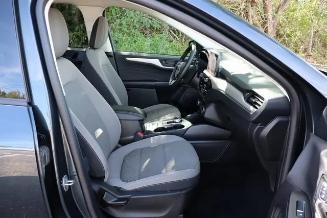 2022 Ford Escape SE photo 38