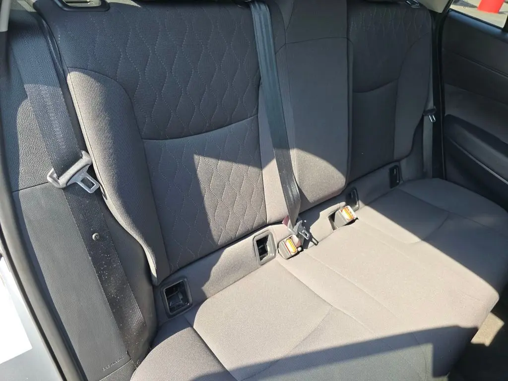 2024 Toyota Corolla Cross LE photo 19