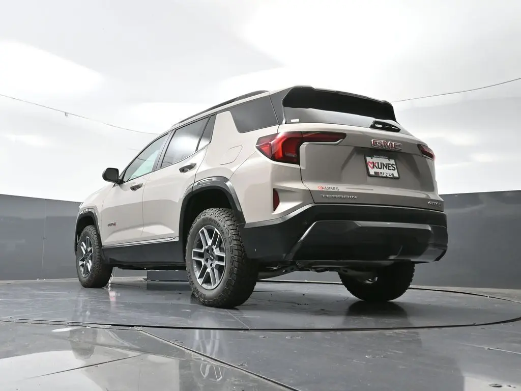 2026 Gmc Terrain AT4 photo 41