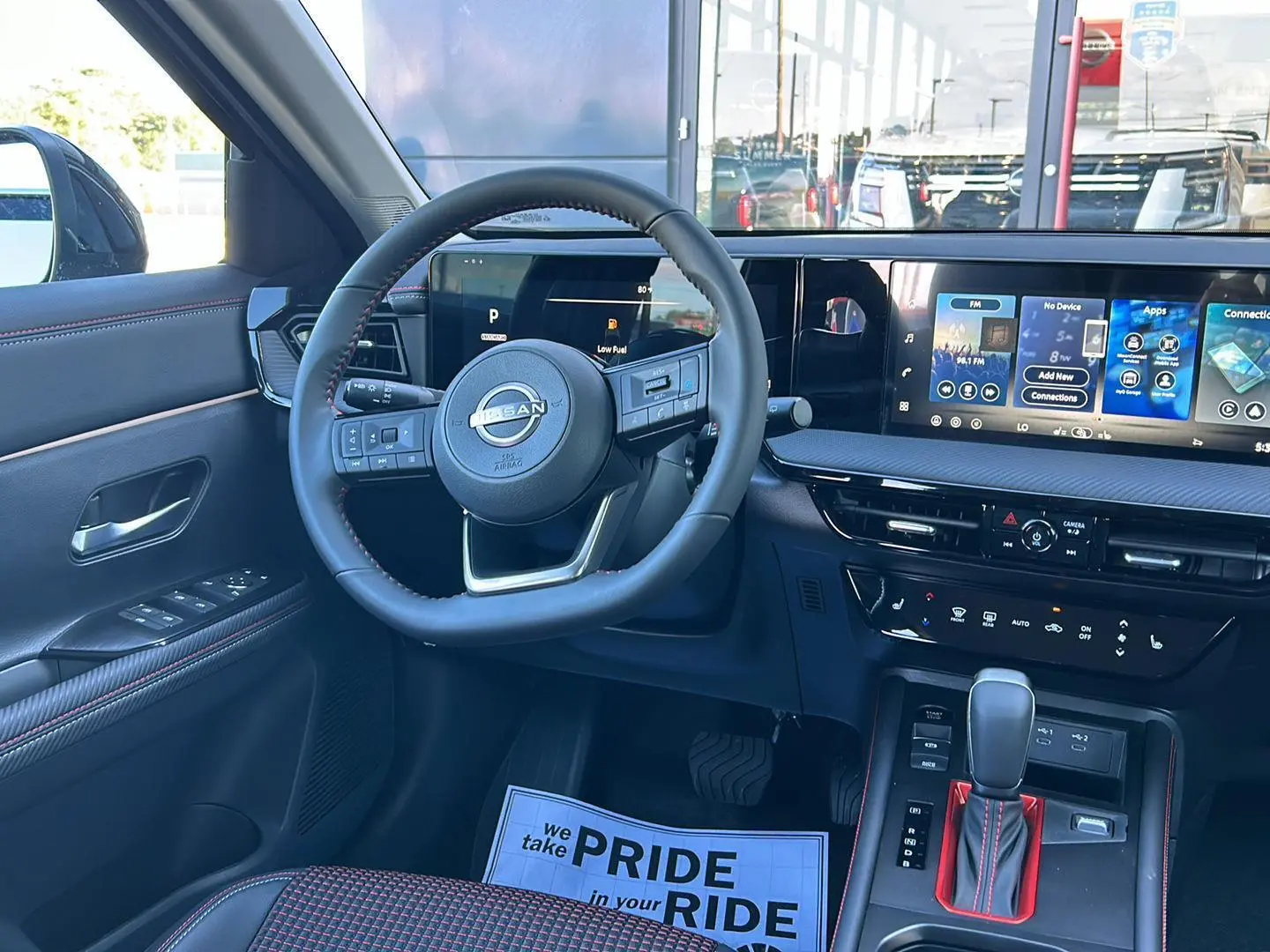 2026 Nissan Kicks SR photo 18