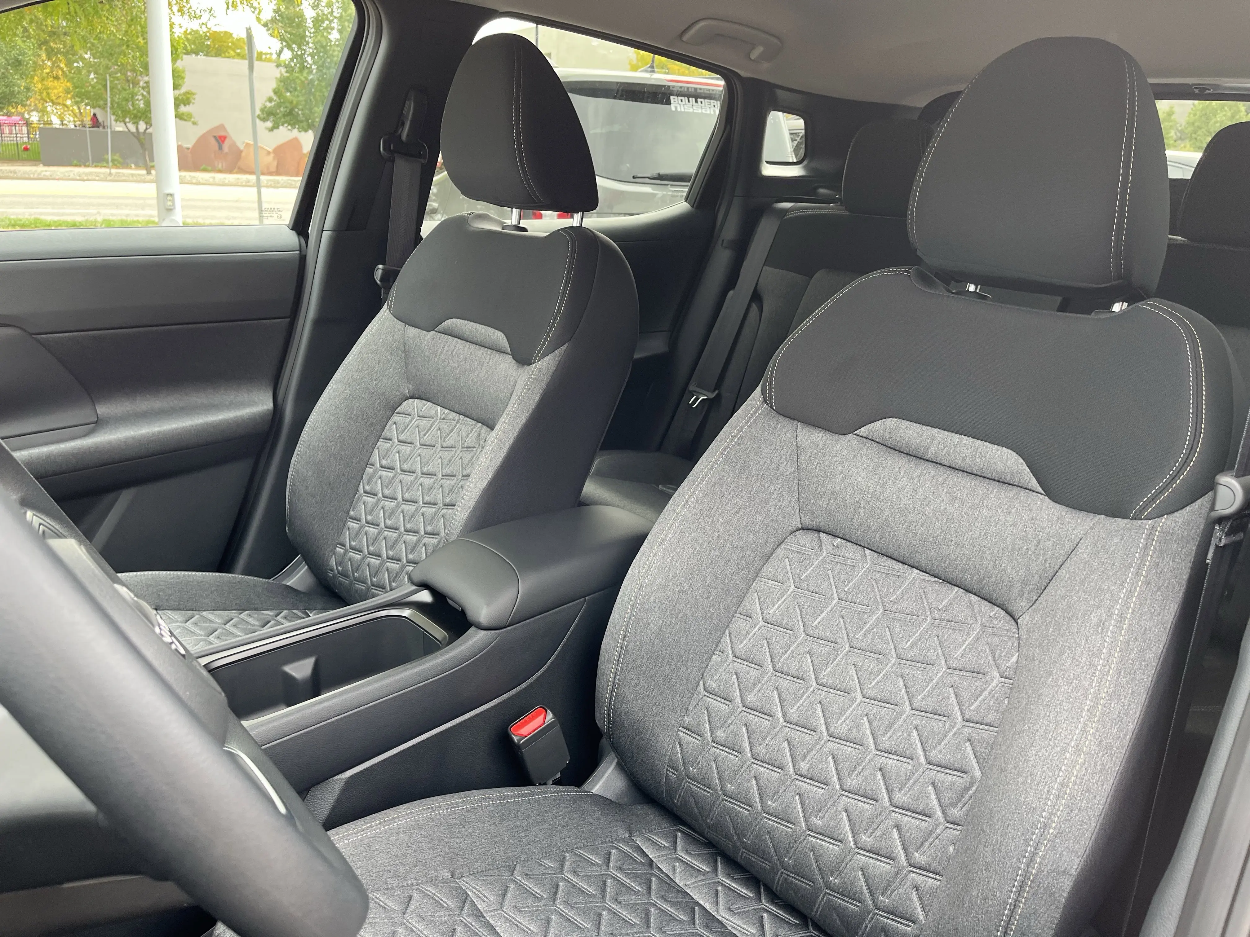 2026 Nissan Kicks SV photo 4