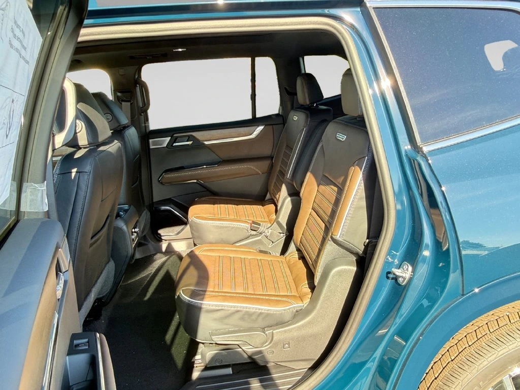 2027 GMC Acadia Denali Ultimate - Photo 33