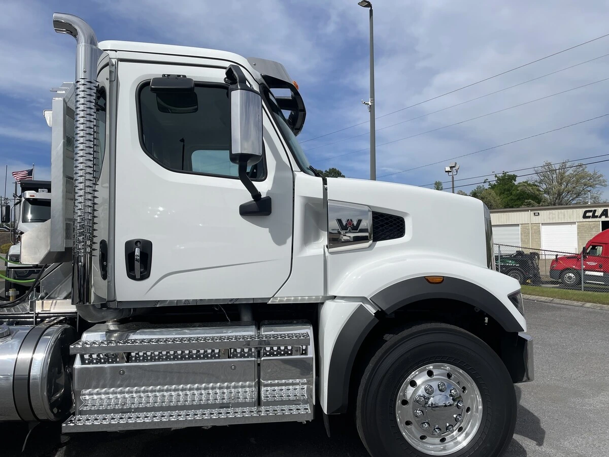 2027 Western Star 49X - image 4