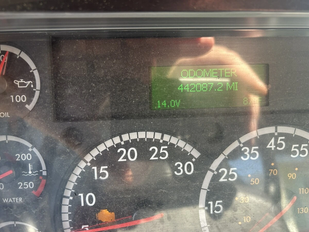2017 Freightliner 114SD — photo 7
