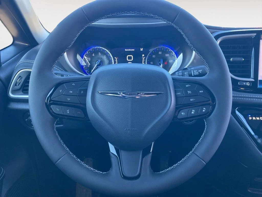 2026 Chrysler Pacifica Select - Photo 26