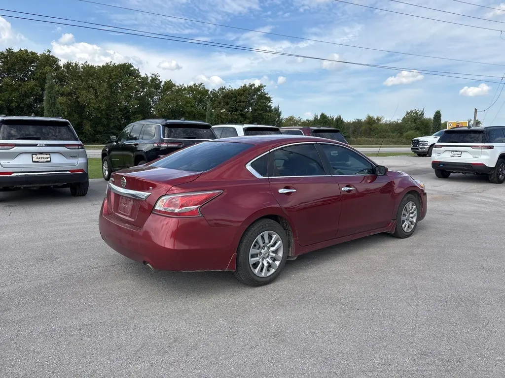 2015 Nissan Altima 2.5 S photo 3