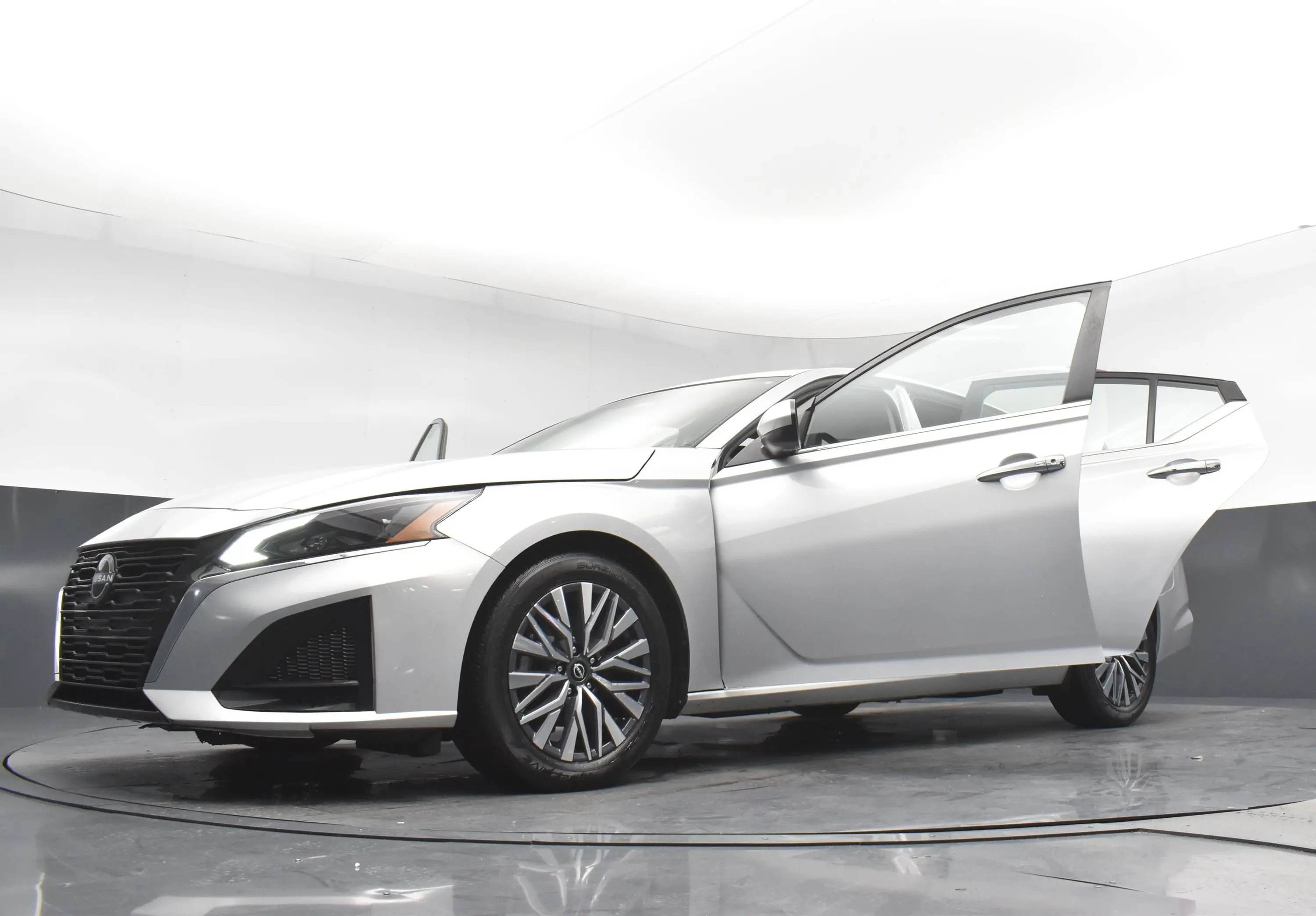 2023 Nissan Altima 2.5 SV photo 31