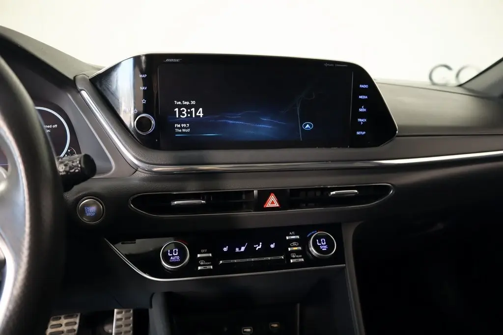 2022 Hyundai Sonata SEL Plus photo 5