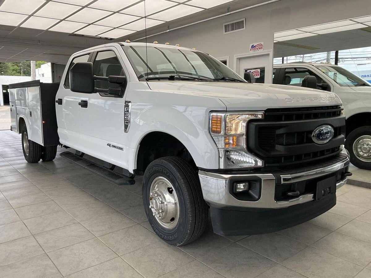 2021 Ford F-350 XL 4x4 Crew Cab 179-In DRW's photo