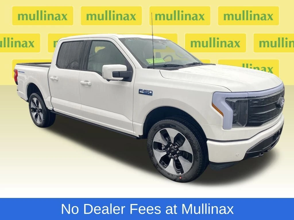 2025 Ford F-150 Lightning Platinum's photo