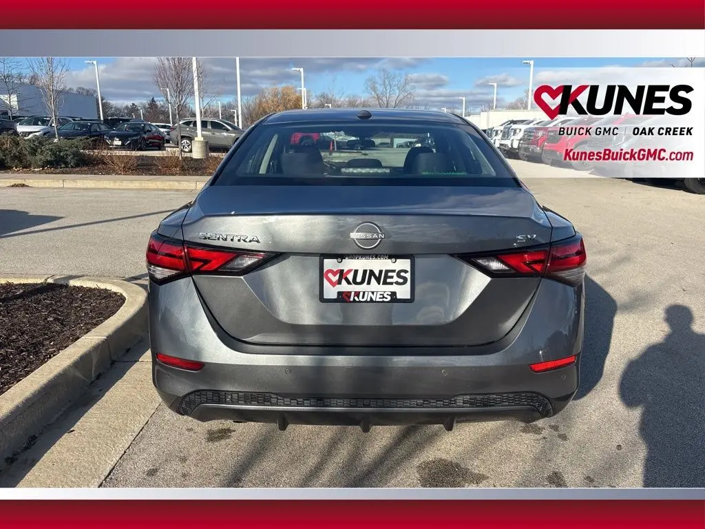 2024 Nissan Sentra SV photo 3
