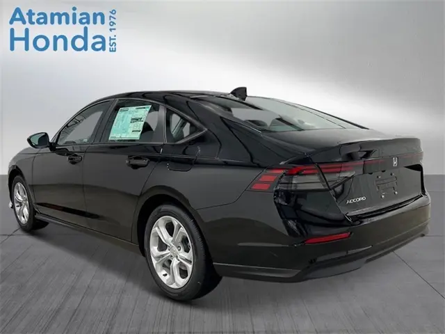 2025 Honda Accord LX photo 3