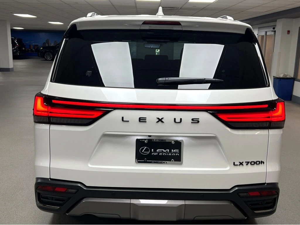 2026 Lexus LX 700h Luxury - Photo 6