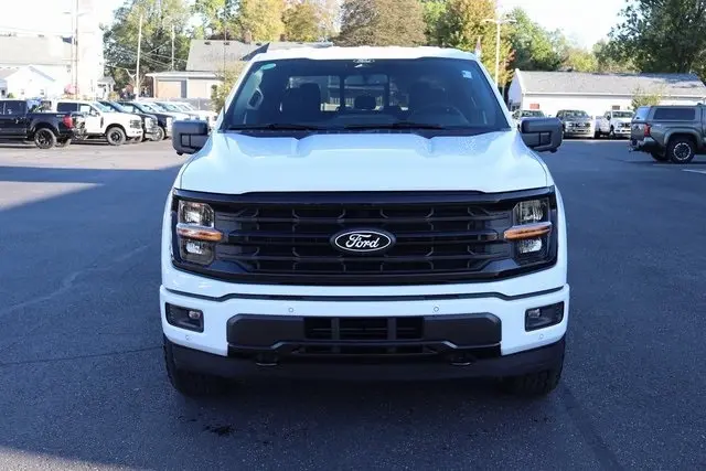 2025 Ford F-150 XLT photo 16
