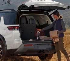 motion activated liftgate