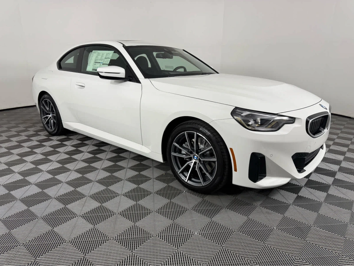 2026 BMW 2 Series 230i xDrive Coupe's photo