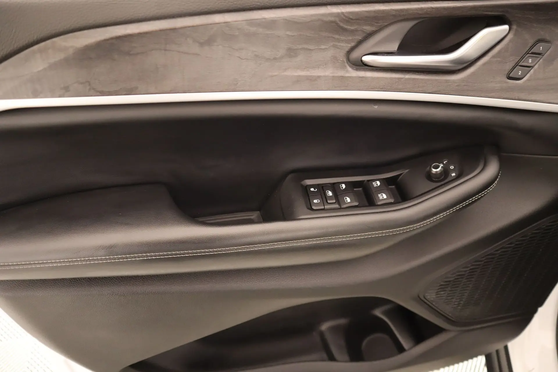 2023 Jeep Grand Cherokee Limited photo 14