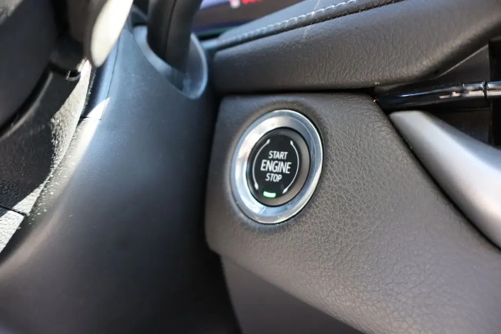 2024 Cadillac XT4 Premium Luxury photo 13