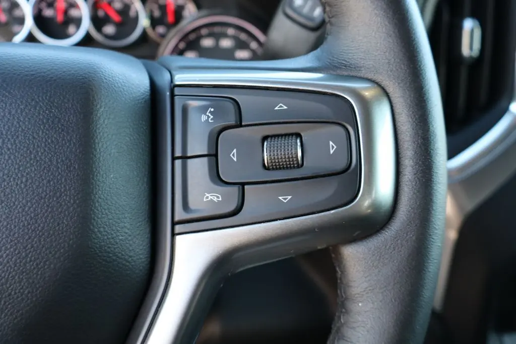 2021 Chevrolet Silverado Trail Boss LT photo 16