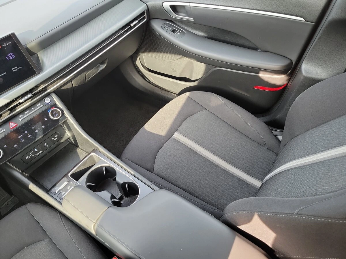 2025 Hyundai Sonata SEL - Photo 14