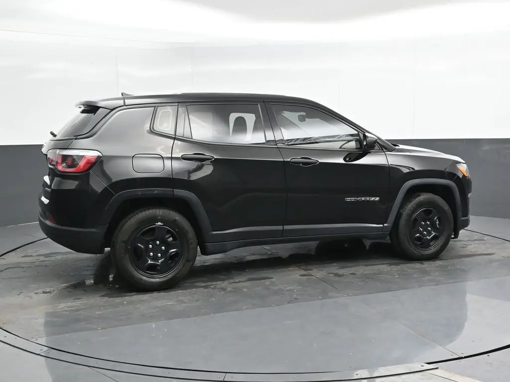 Used 2020 Jeep Compass Sport with VIN 3C4NJCAB8LT219834 for sale in Sycamore, IL