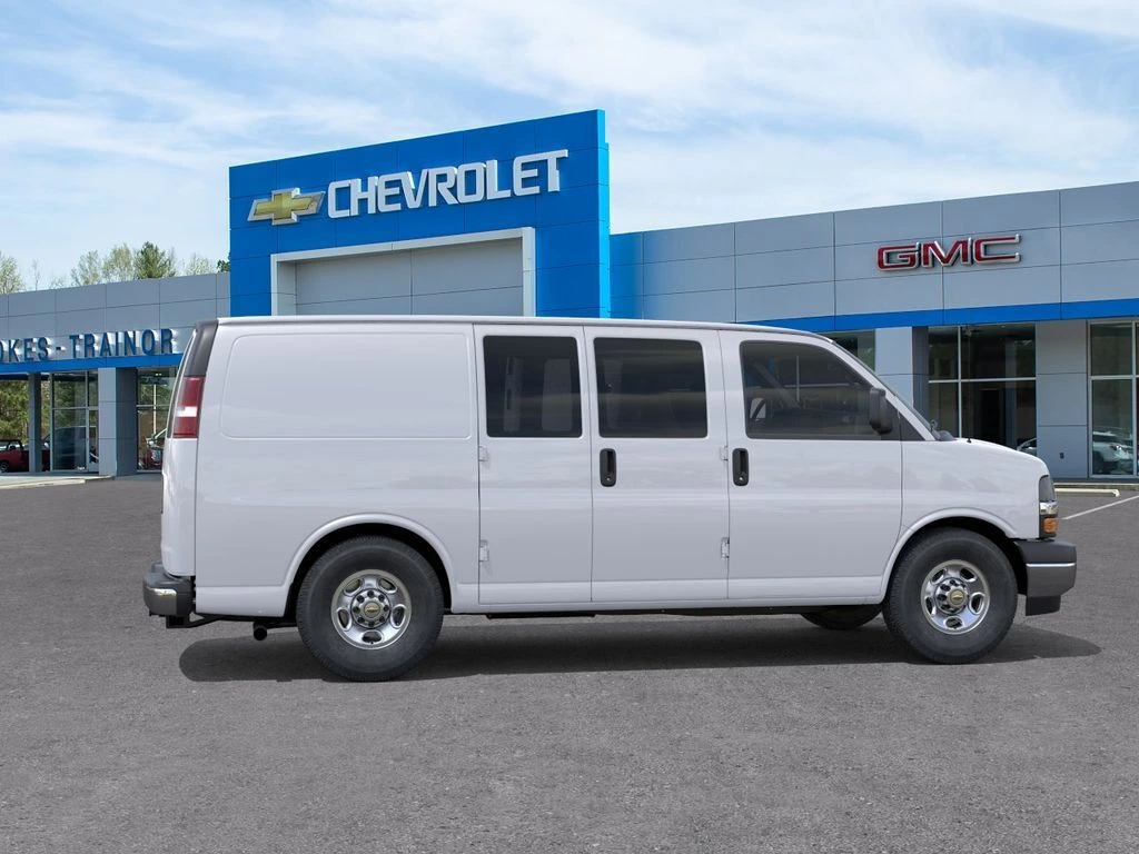 2026 Chevrolet Express Cargo Work Van - Photo 8