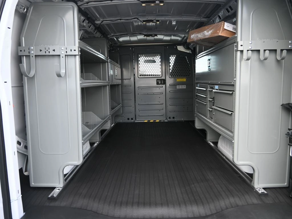 2025 GMC Savana Cargo Work Van - Photo 11