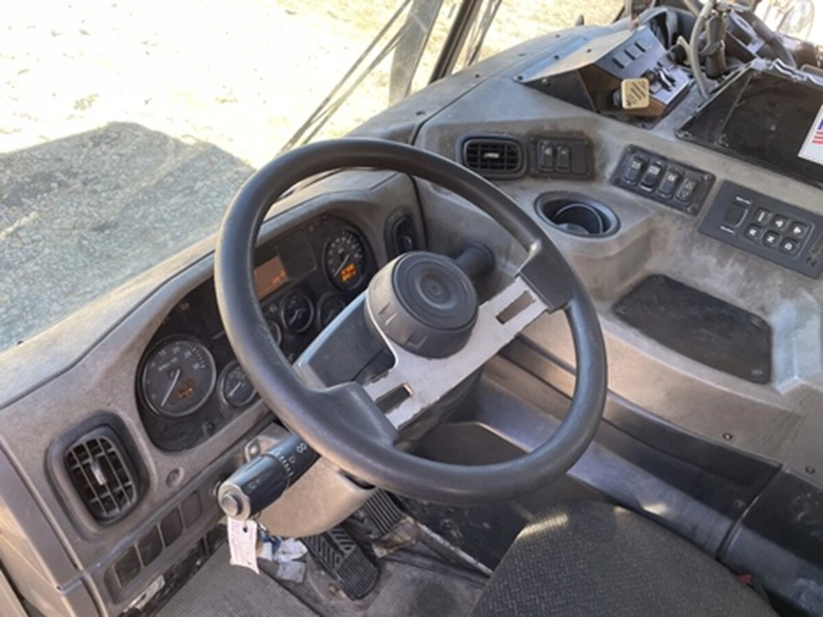 2019 Peterbilt 520 - image 12