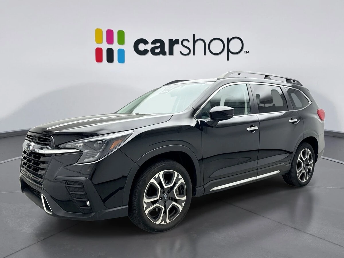 2024 Subaru Ascent Touring's photo