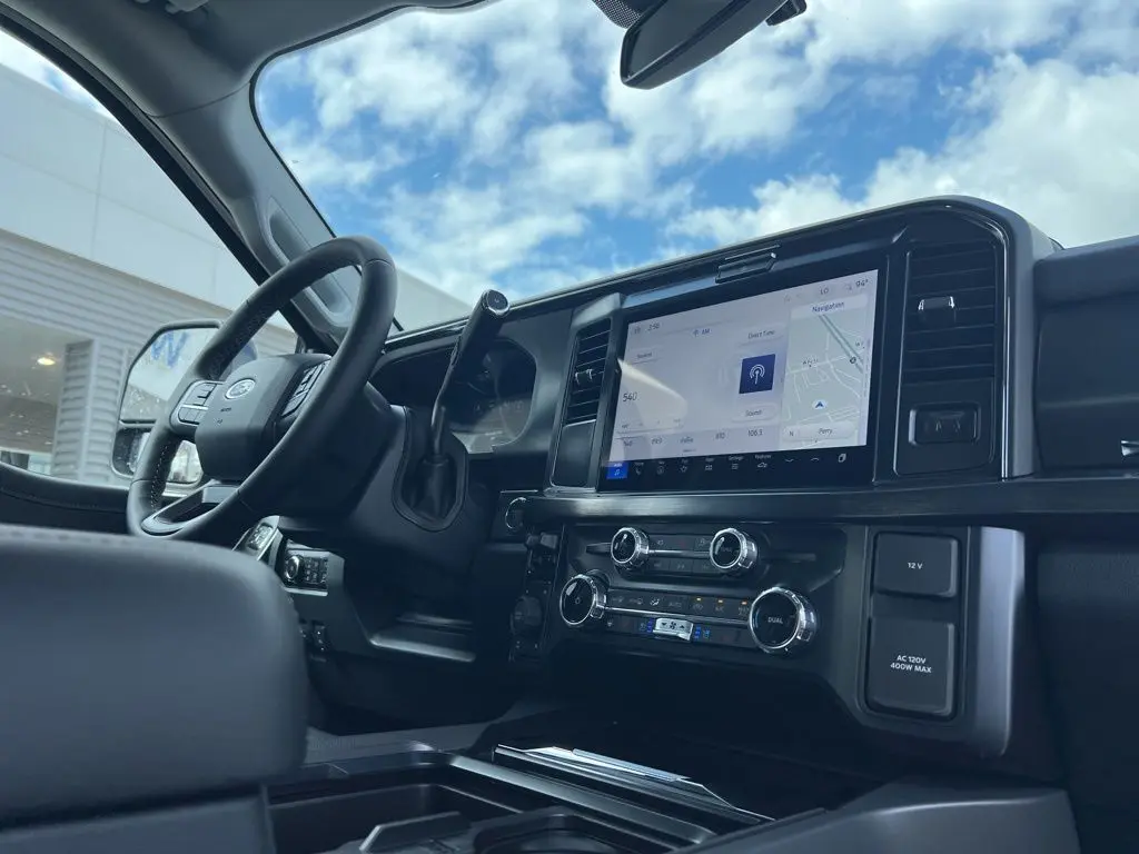 2026 Ford F-250 photo 2