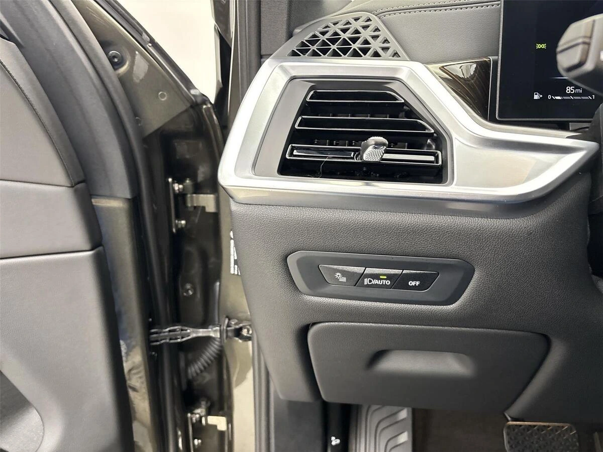 2026 BMW X5 40i - Photo 31