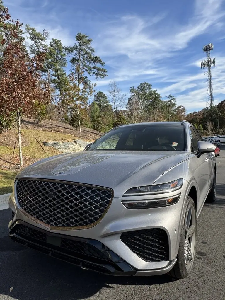 2023 Genesis GV70 3.5T Sport Prestige photo 3