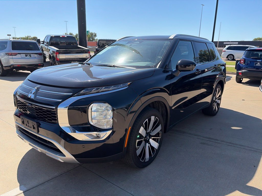 2025 Mitsubishi Outlander Platinum Edition