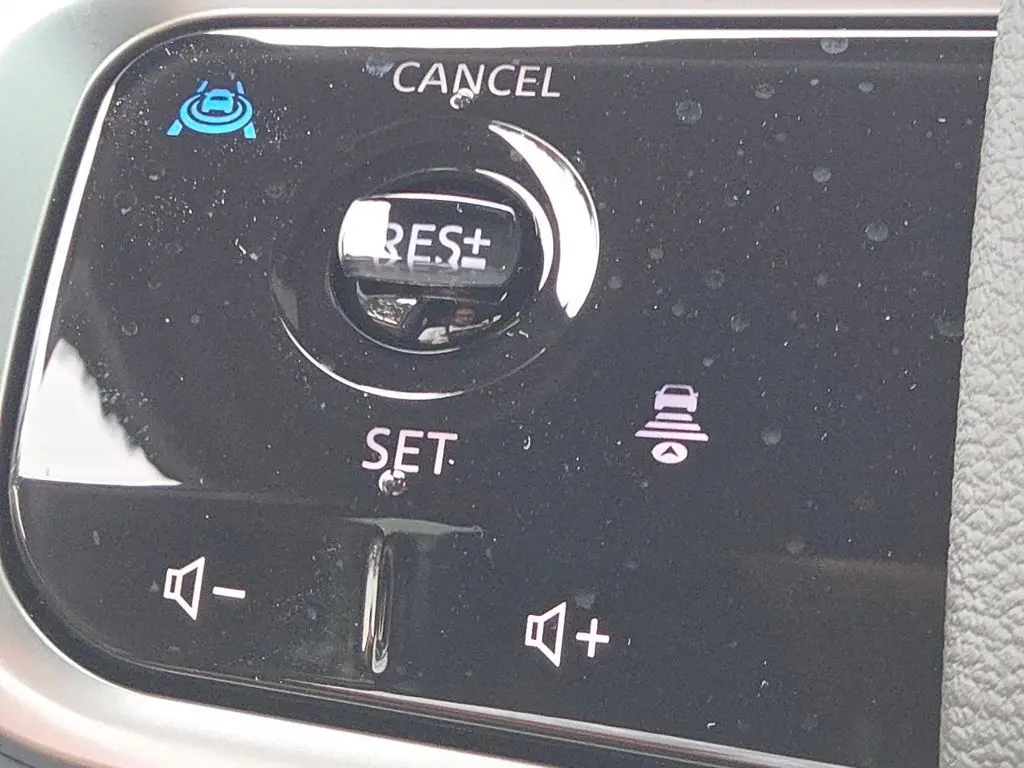 2026 Nissan Armada SL photo 14