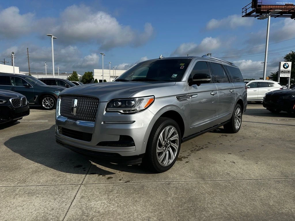 2022 Lincoln Navigator Reserve L's photo