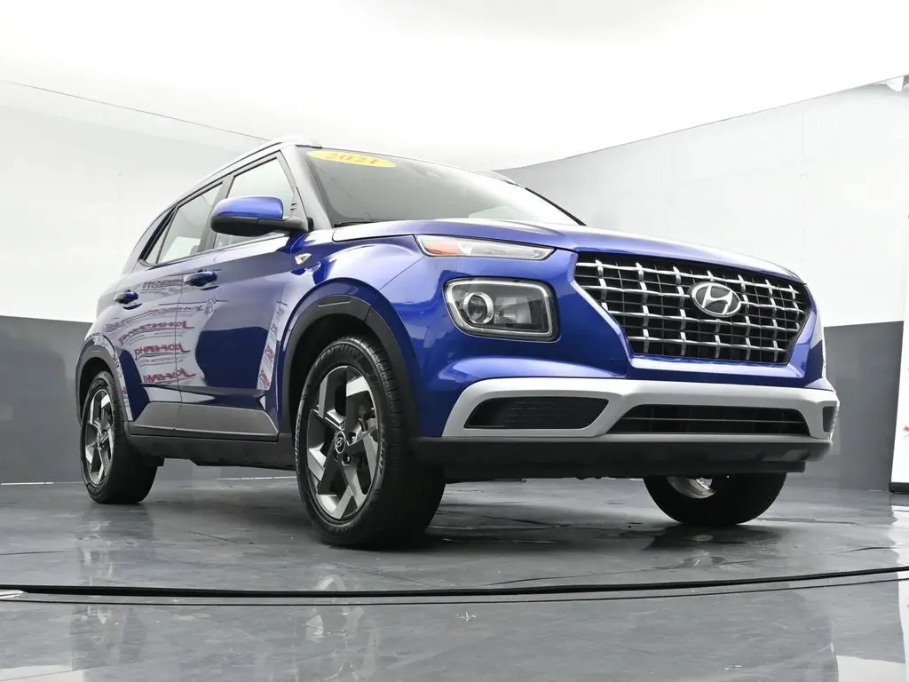 2021 Hyundai Venue SEL photo 36