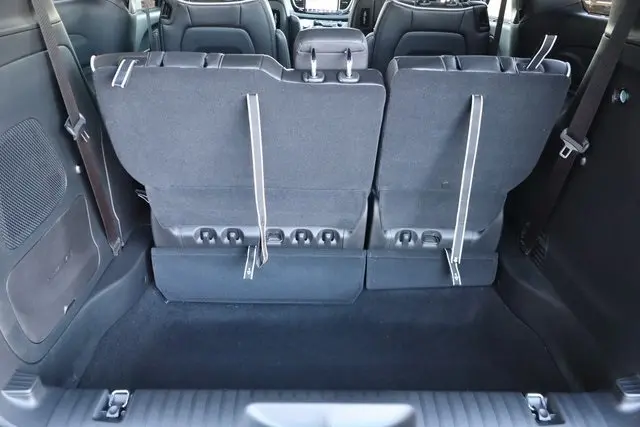 2026 Chrysler Pacifica Limited photo 35