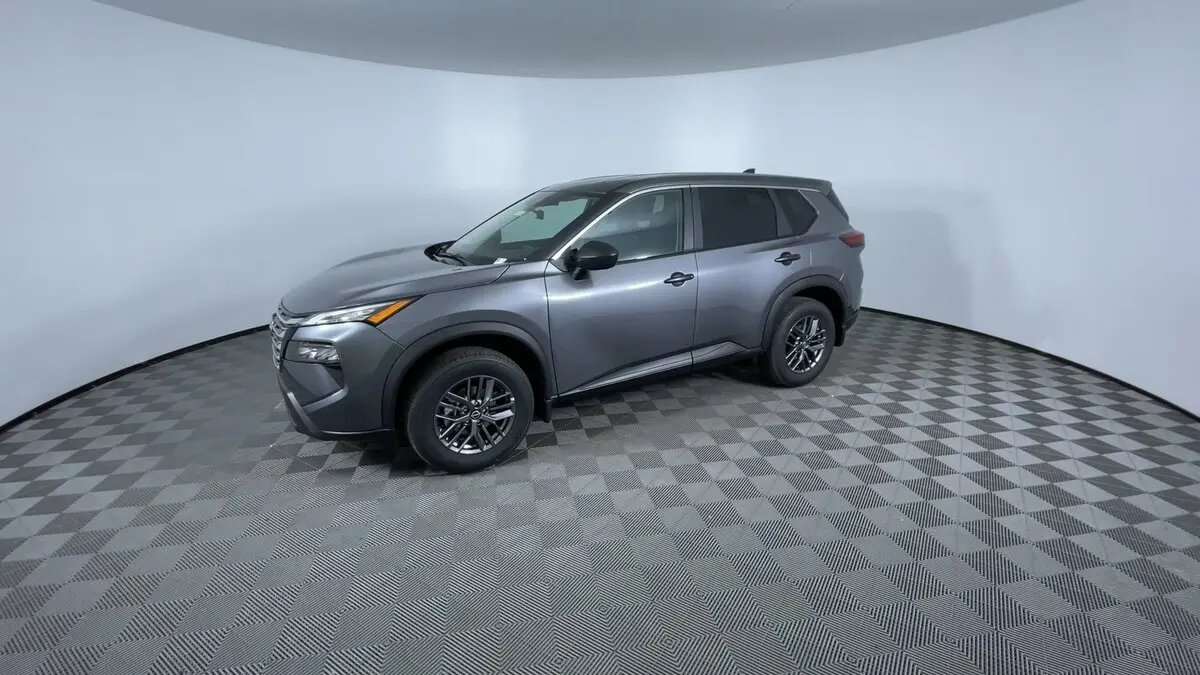 2026 Nissan Rogue AWD S photo 2