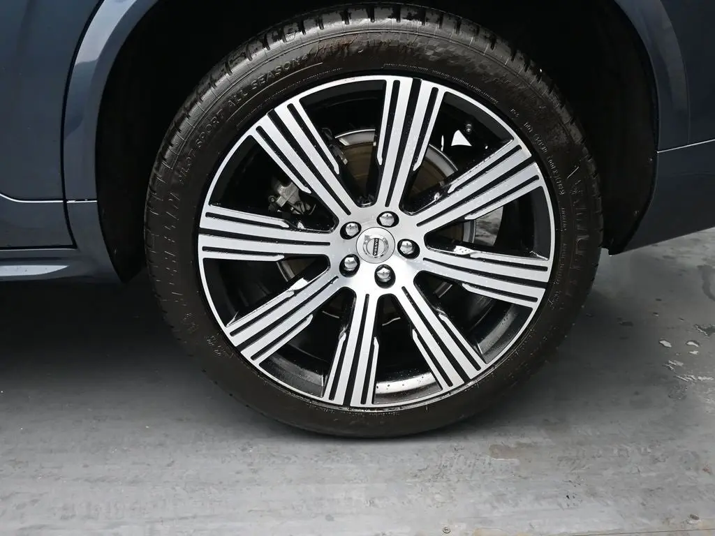 2021 Volvo XC90 T6 AWD Inscription photo 11