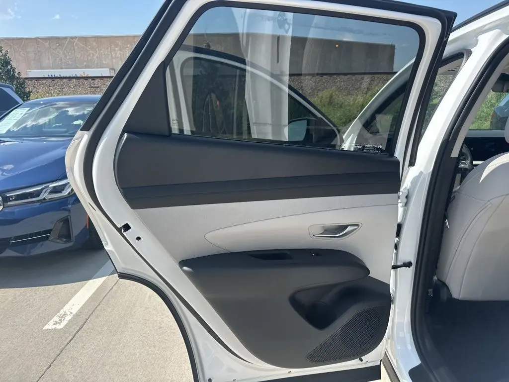 2026 Hyundai Tucson SEL Convenience photo 17