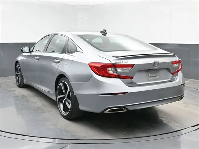 2022 Honda Accord Sport photo 6